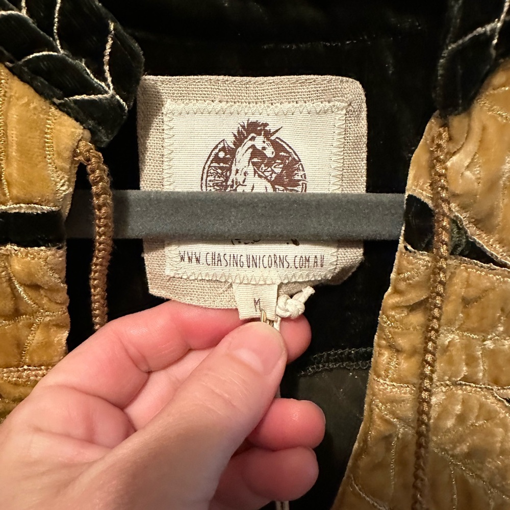 ❌Do not buy❌ For Jess❌  HTF Chasing Unicorns Green Aquarius Velvet Tunic - Picture 7 of 10